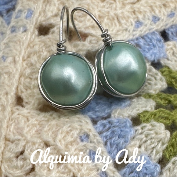 Alquimia Green and Silver Dangle Earrings with Dome Shape - Picture 1 of 1
